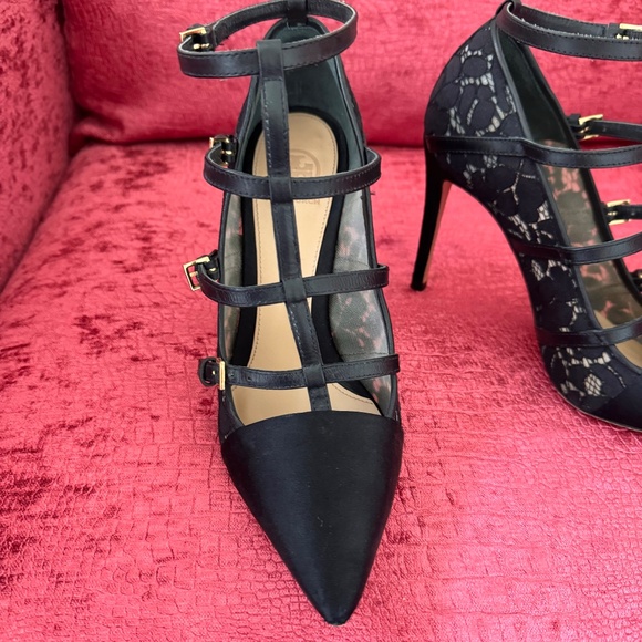 Tory Burch Sutton Camillia Cage Pumps - Picture 2 of 7